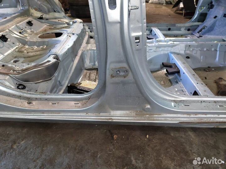 Центральная стойка правая Kia Ceed ED универсал