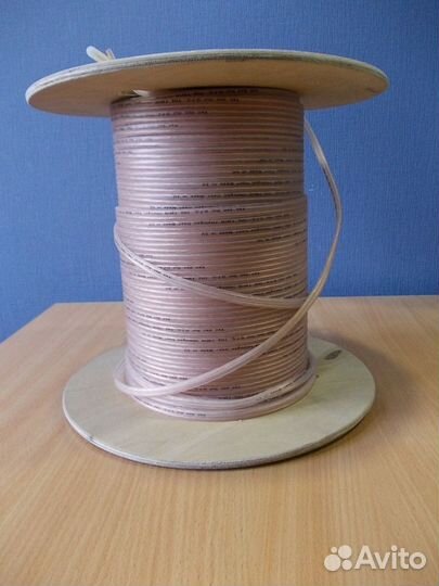 Акустический кабель Van Den Hul The twin метр