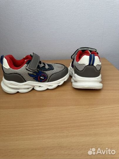 Кроссовки для мальчика