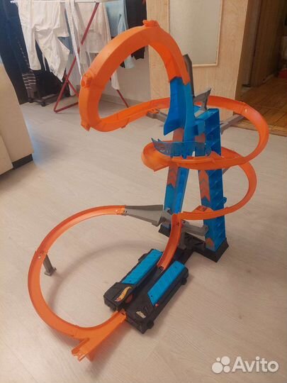 Автотрек Hot Wheels Экшн Небесное столкновение