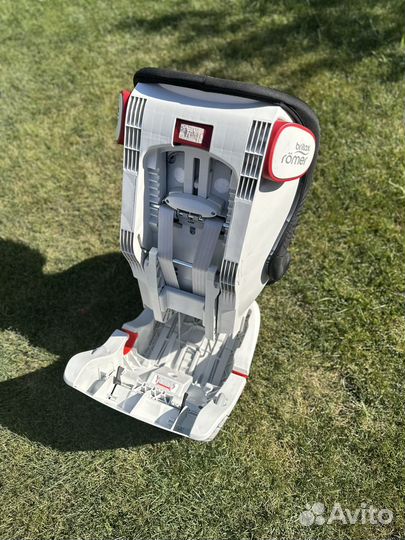 Детское автокресло 9-18 кг britax romer king 2