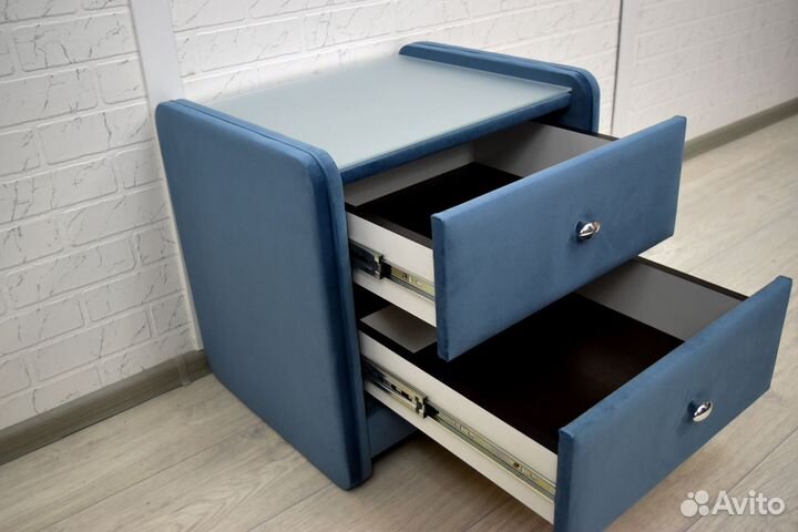 Тумба прикроватная