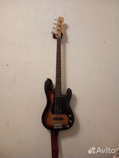 Бас гитара fender precision bass