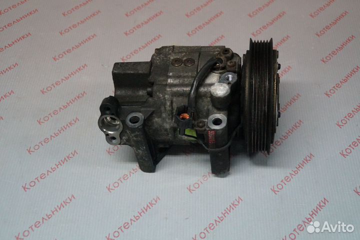 Nissan 92600-4M410 Компрессор кондиционера