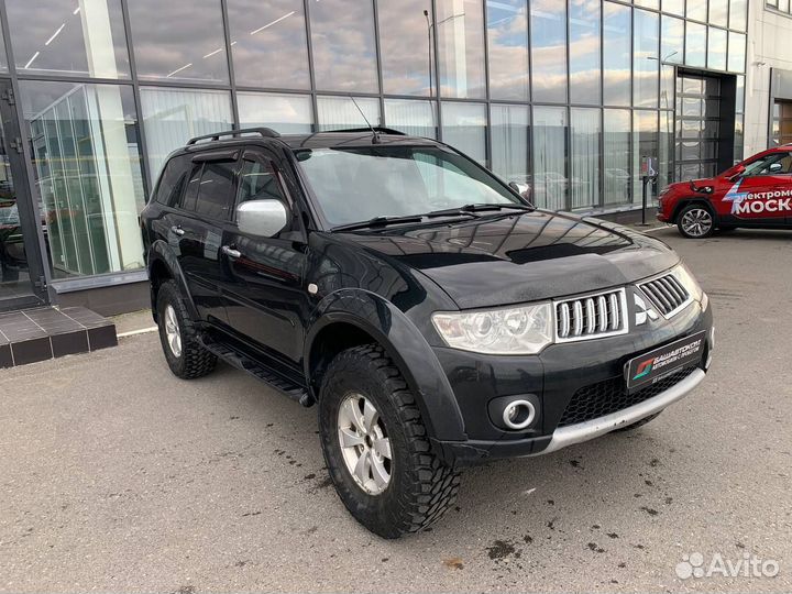 Mitsubishi Pajero Sport 2.5 AT, 2010, 241 500 км