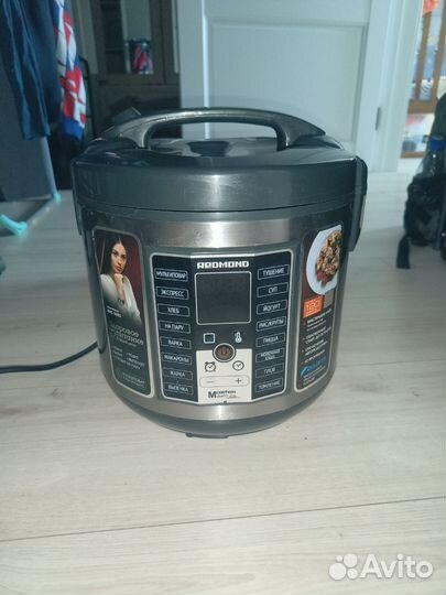 Мультиварка Redmond RMC M252