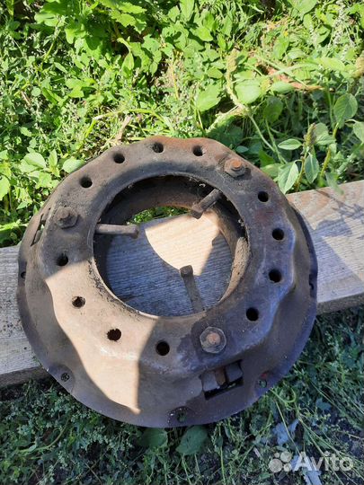 Продам корзину сцепления (фередо) газ -53