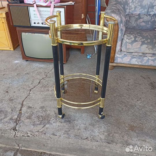 Журнальный столик на колесах бу