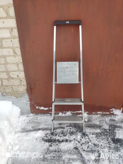 Лестница стремянка 3,5,6,7 ступ алюм и металл