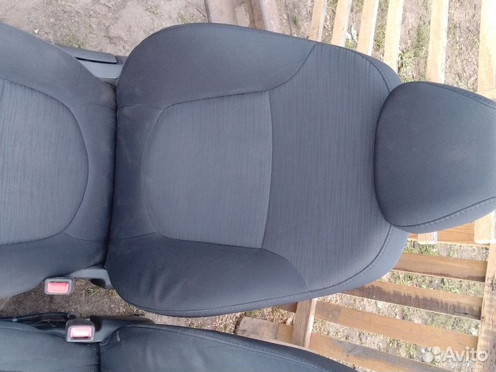 Сиденья на hyundai solaris 1