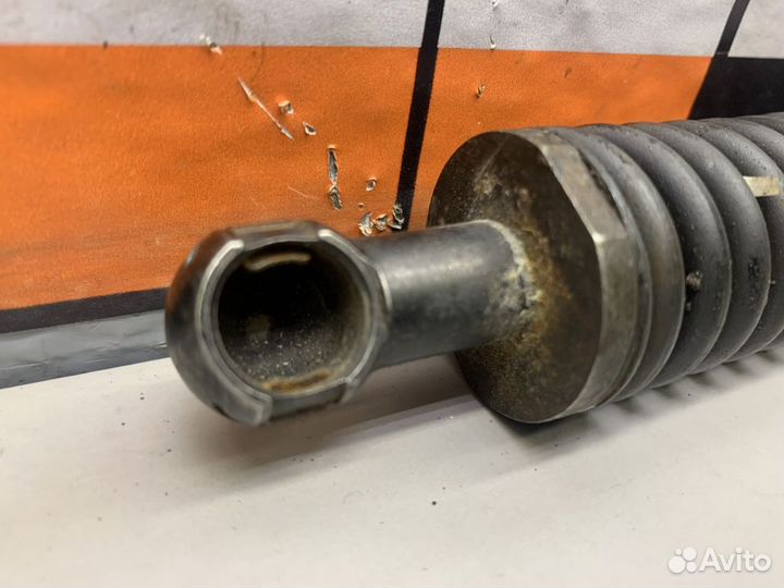 Амортизатор двери багажника Porsche Cayenne 955 957