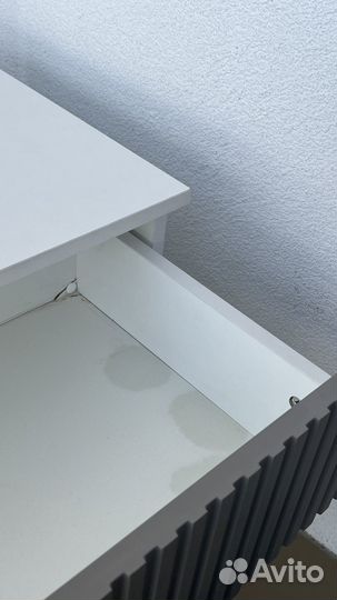 Туалетный столик подвесной, подвесная консоль