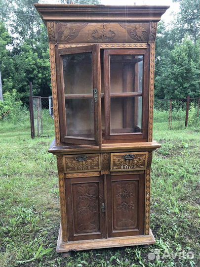 Буфеты и серванты старинные