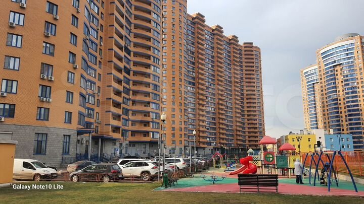 3-к. квартира, 148 м², 19/24 эт.