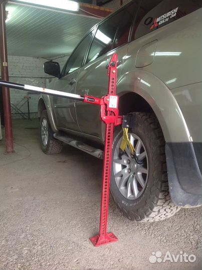 Домкрат реечный 3т