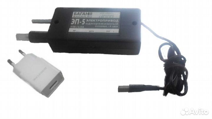 Инкубатор (полный автомат с 12 Вольт) 63 яйца эп-5