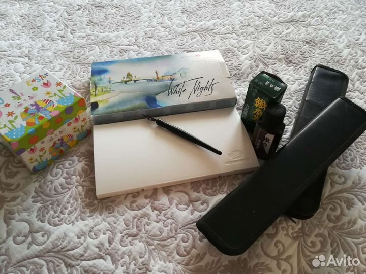 Тушь чёрная китайская, ручка с пером и пеналы