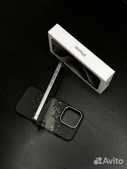 iPhone 15 Pro, 256 ГБ