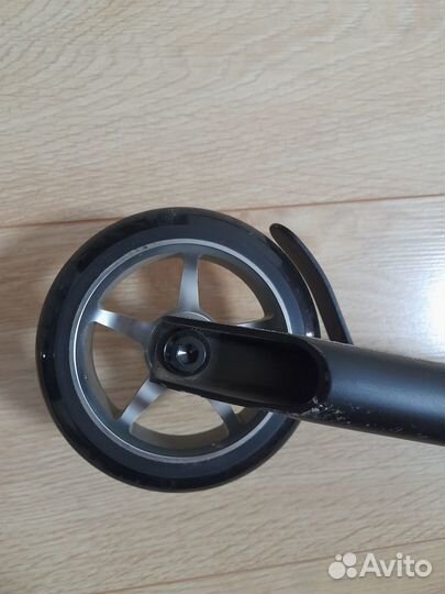 Трюковой самокат tech team provokator