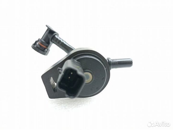 Клапан вентиляции топливного бака Peugeot 207