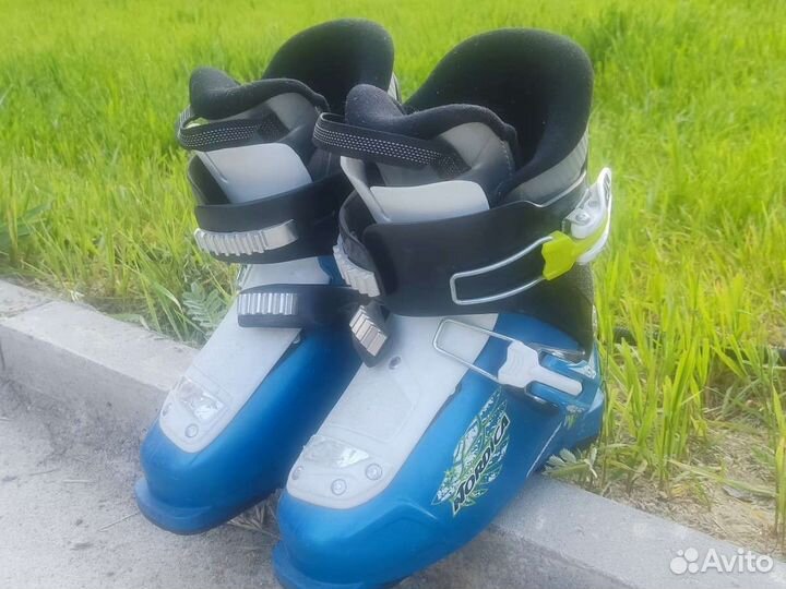 Горнолыжные ботинки детские