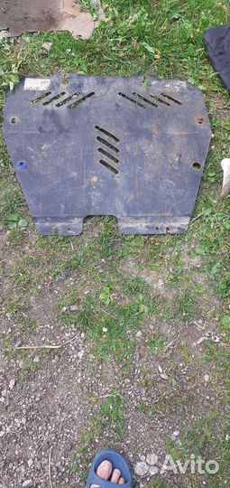 Продам защиту двигателя опель зпфира б