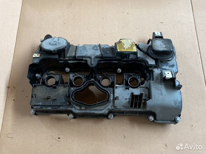 Bmw е 60 клапанная крышка от 2,0 бензин