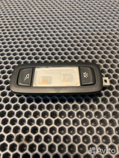 Плафон подсветки салона задний левый Bmw X7 G07