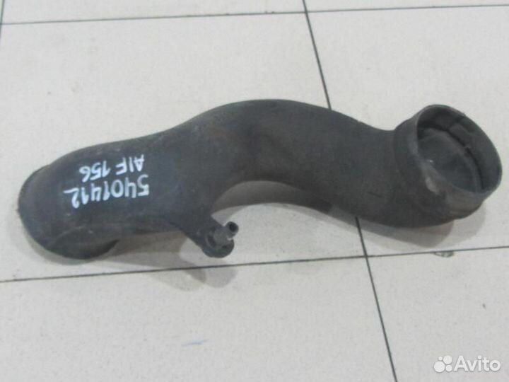 Воздухозаборник двигателя