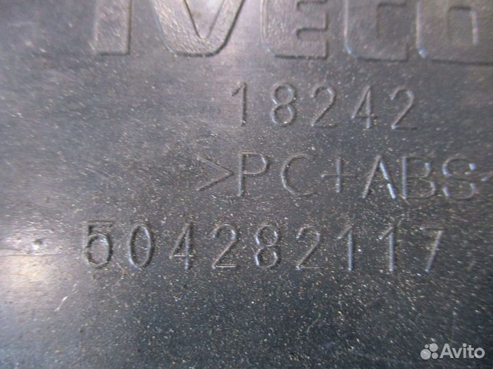 Накладка Iveco 504282117