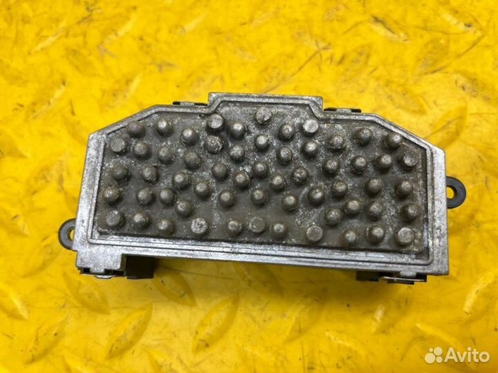 Реостат печки Volkswagen Passat B6 BLR 2005