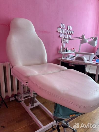 Кушетка для педикюра бу