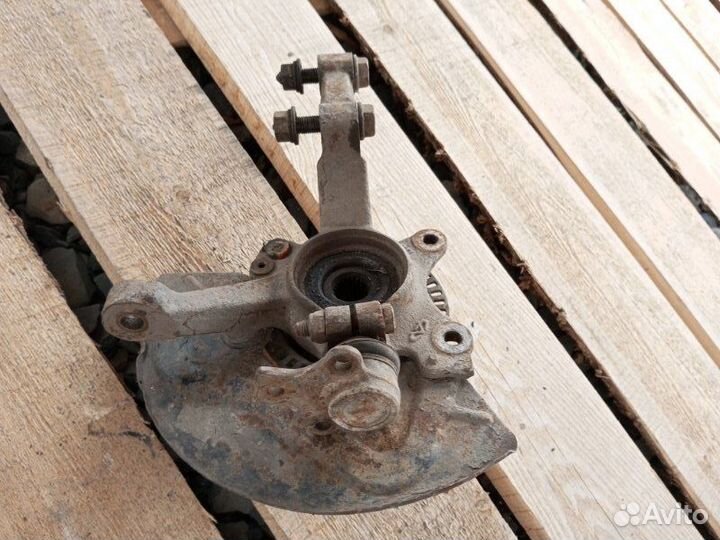 Кулак поворотный передний левый Chery Amulet A15