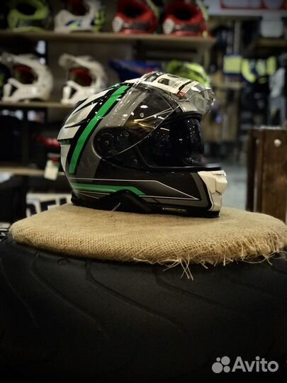 Shoei GT-Air 2