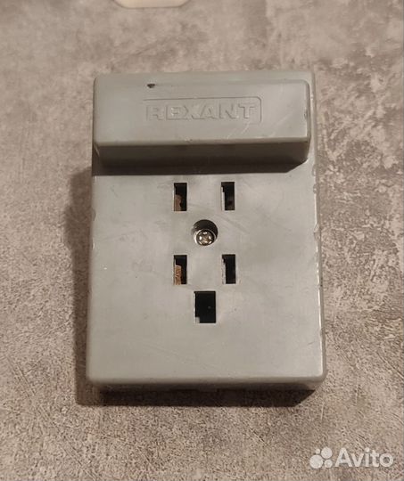 Универсальная телефонная розетка