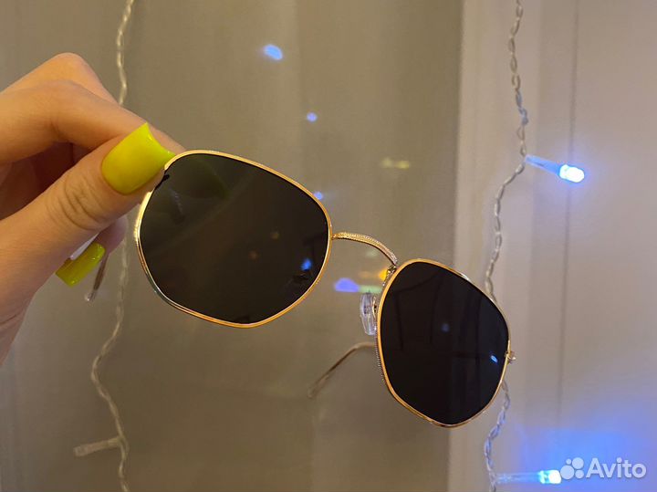Очки солнцезащитные в ассортименте