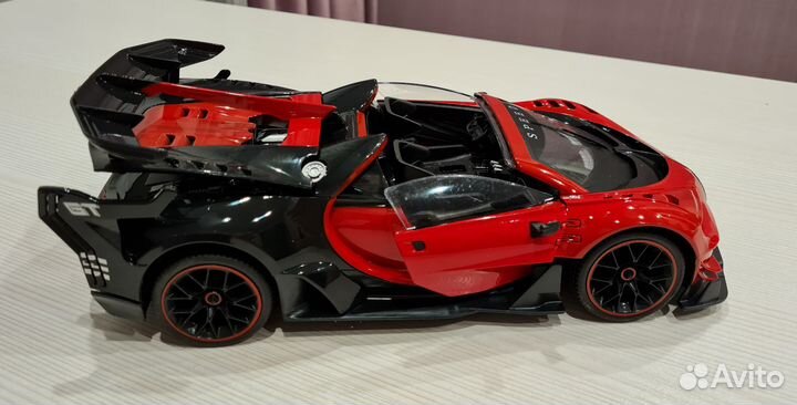 Машинка на радиоуправлении для дрифта