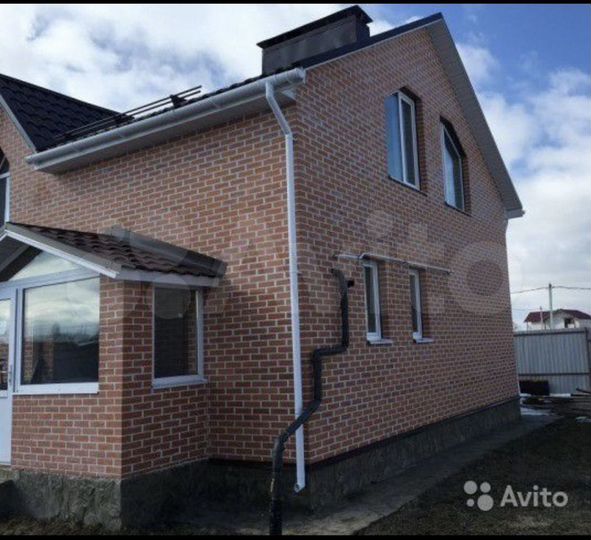 Коттедж 140 м² на участке 10 сот.