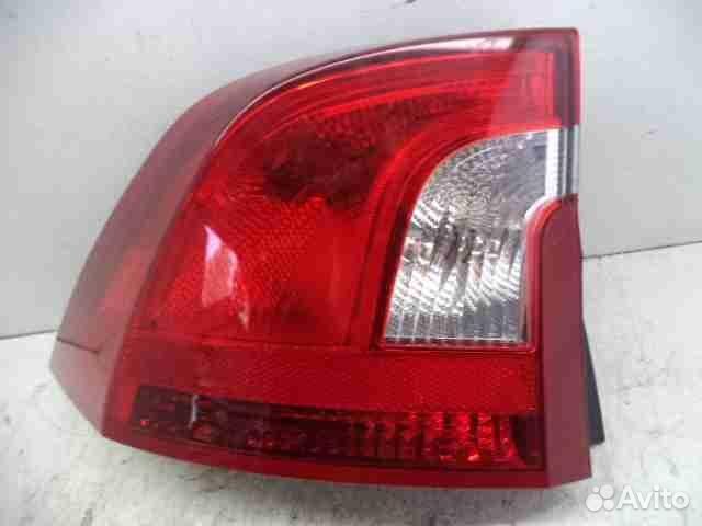 Фонарь задний наружный левый Volvo S60