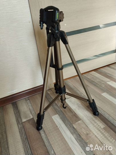 Штатив для фотоаппарата