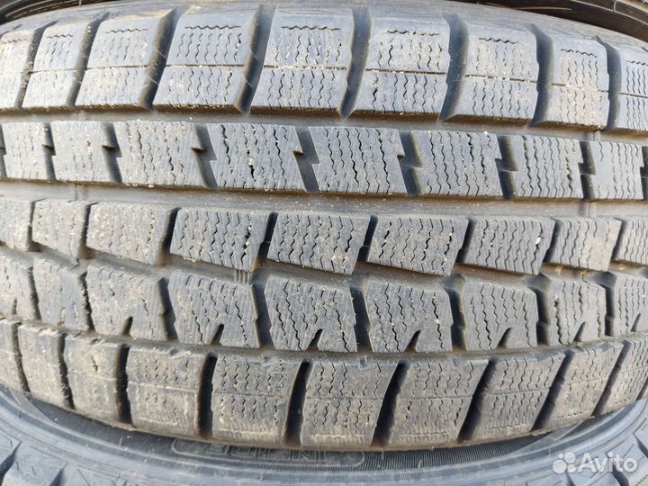 Dunlop SP Winter Maxx WM01 205/50 R17 93T