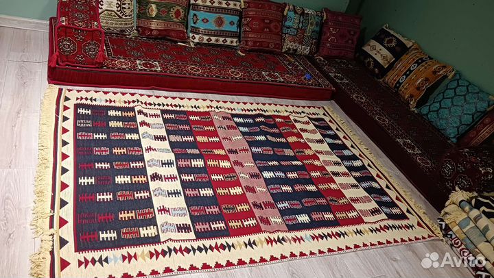Оптом из фабрики со склада тканные ковры килимы