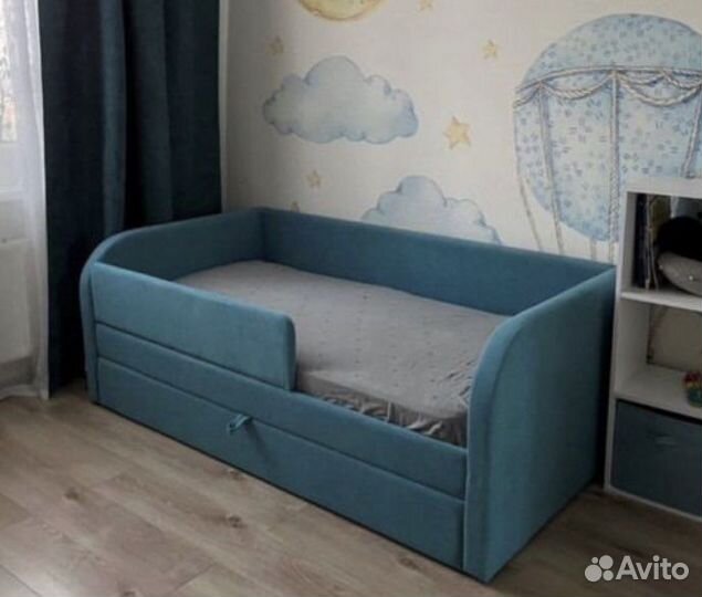 Детская кровать диван для ребенка подростка