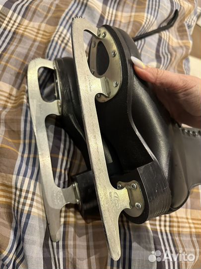 Коньки фигурные botas 38