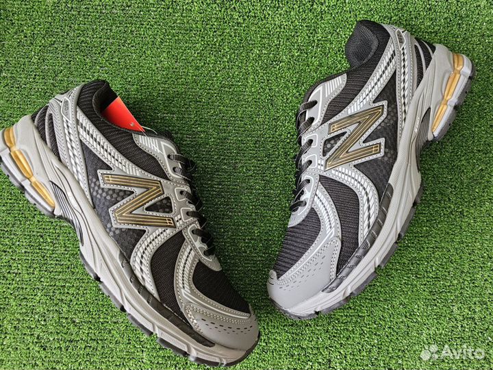 Кроссовки мужские new balance