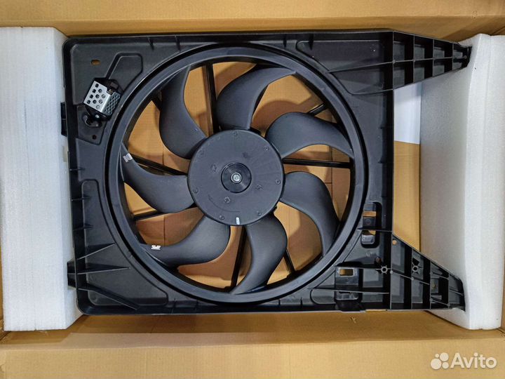 Вентилятор охлаждение Renault Logan