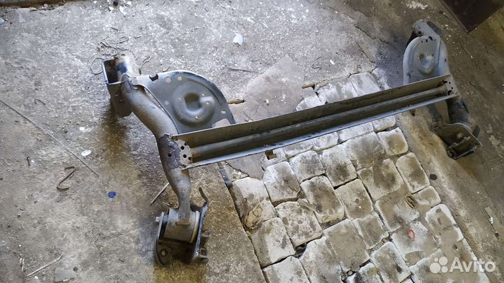 Балка задняя Nissan Note (E11) 2006-2013