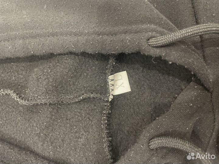 Толстовка с капюшоном