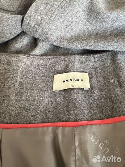 Костюм I AM studio