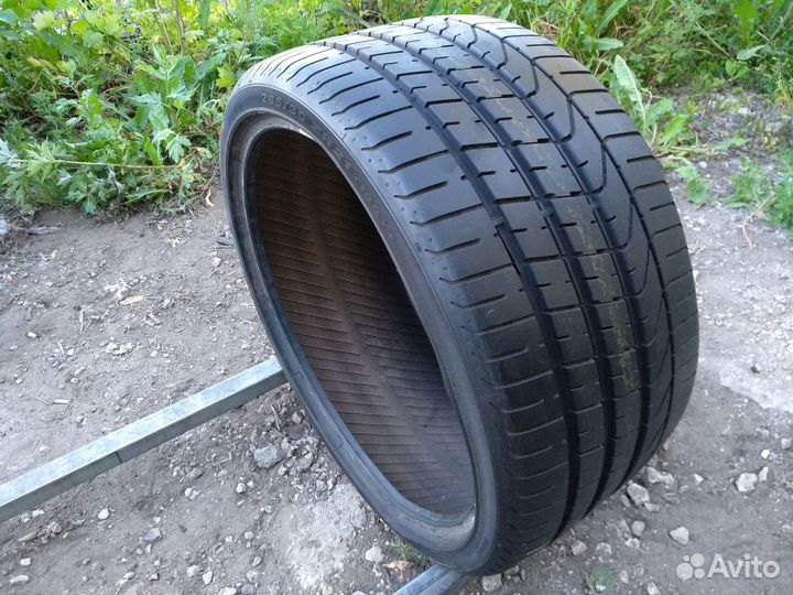Pirelli P Zero 285/30 R21